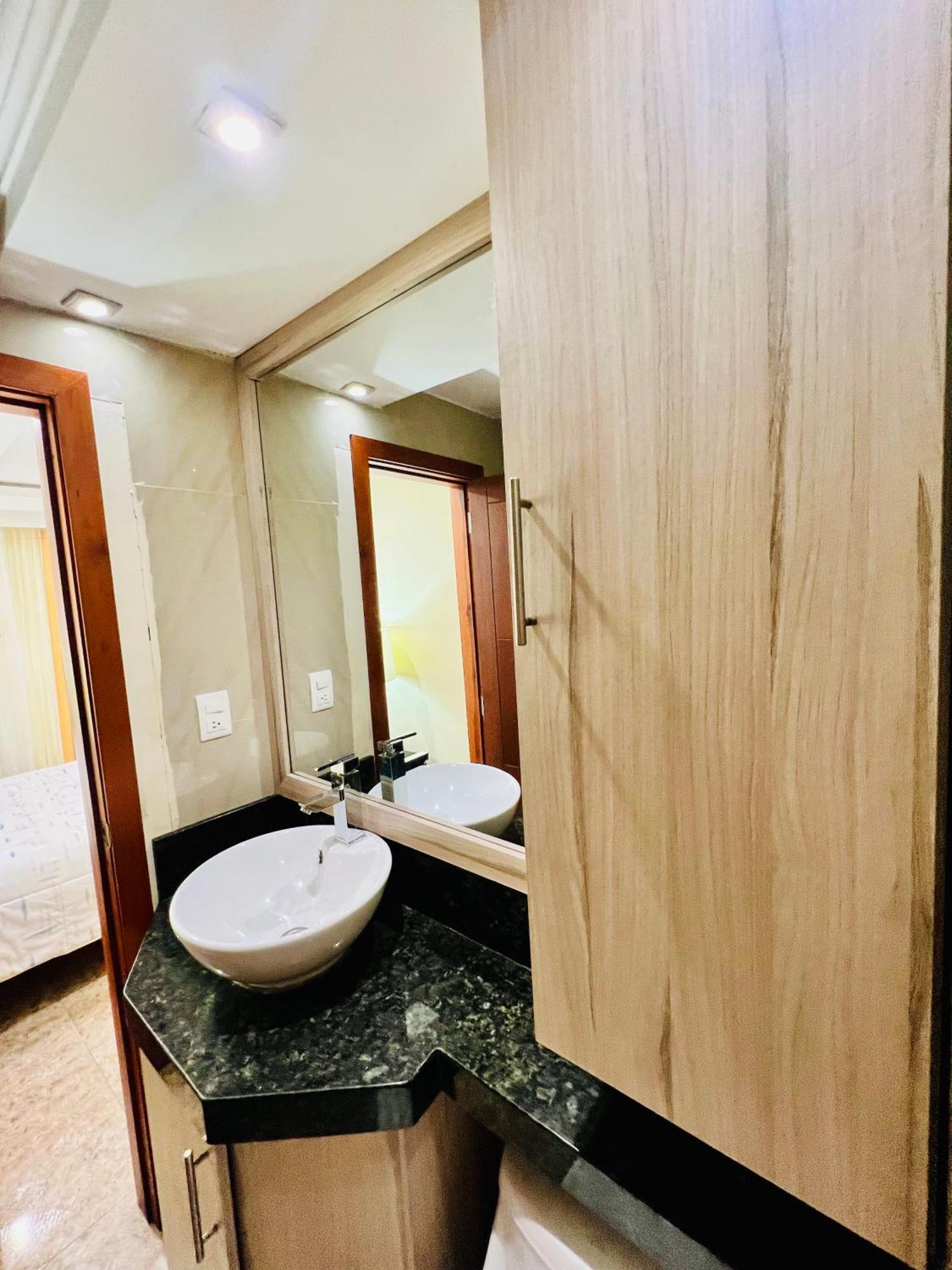 Sol Y Confort Suites Machala Extérieur photo
