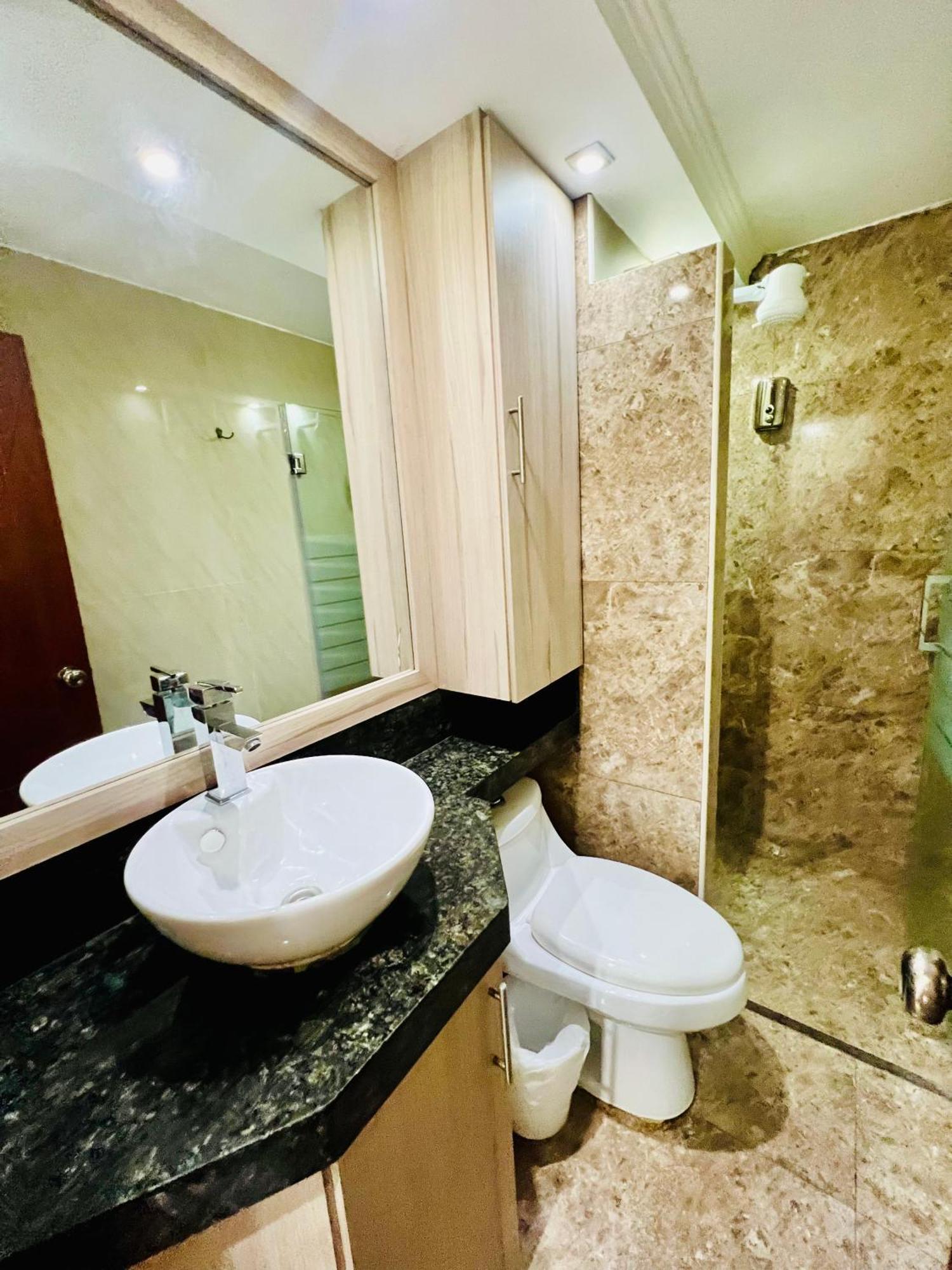 Sol Y Confort Suites Machala Extérieur photo